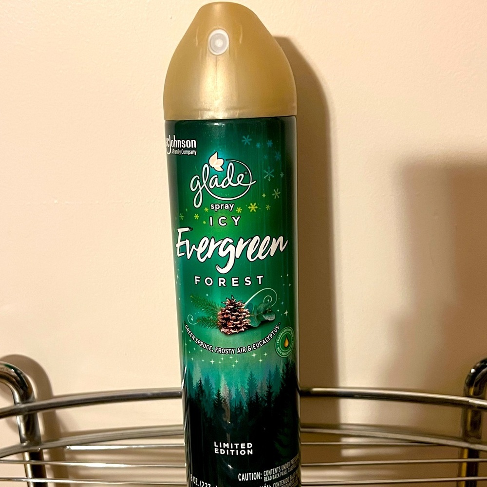 Glade. Evergreen Forest Spray. Christmas 🎄 and New Year Smell